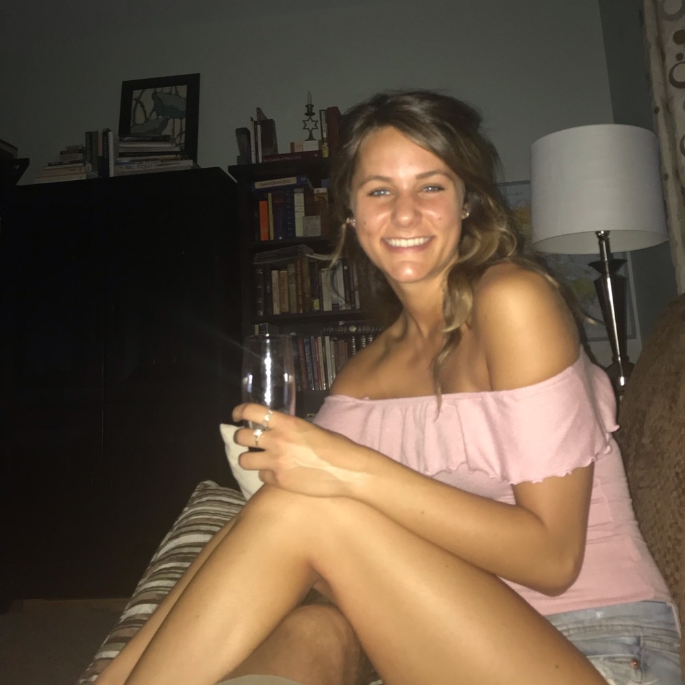 Meet your Posher, Natalie